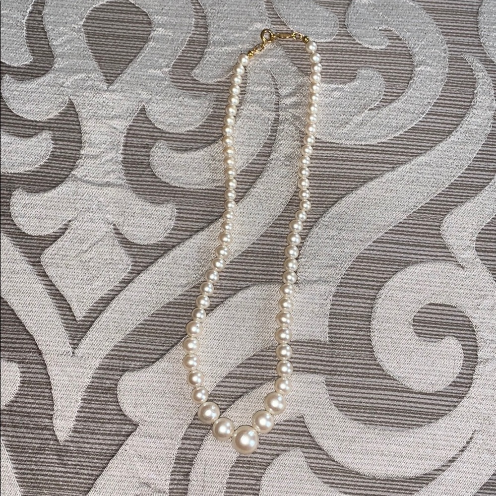 Napier pearl necklace